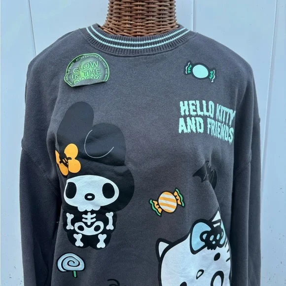 Hello Kitty and Friends Graphic Sweatshirt - Picture 2 of 12